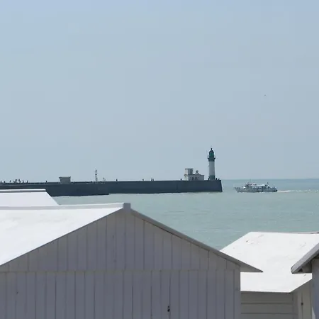 阿尔比恩皇家酒店 酒店 3*