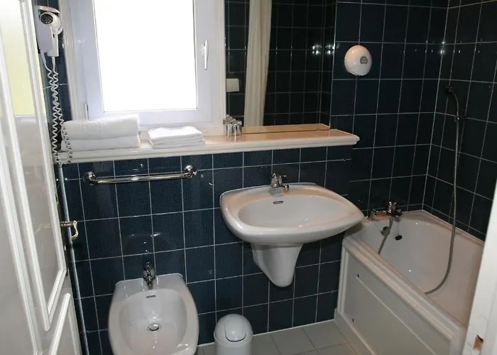 阿尔比恩皇家酒店